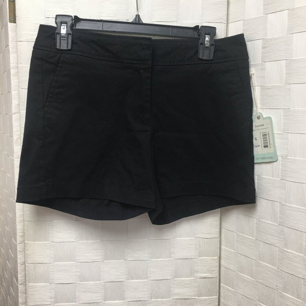 Nwt Dept 222 black shorts size 4